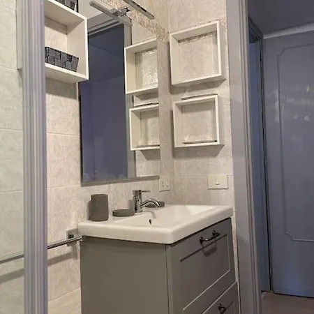 Blue Vatican House Roma